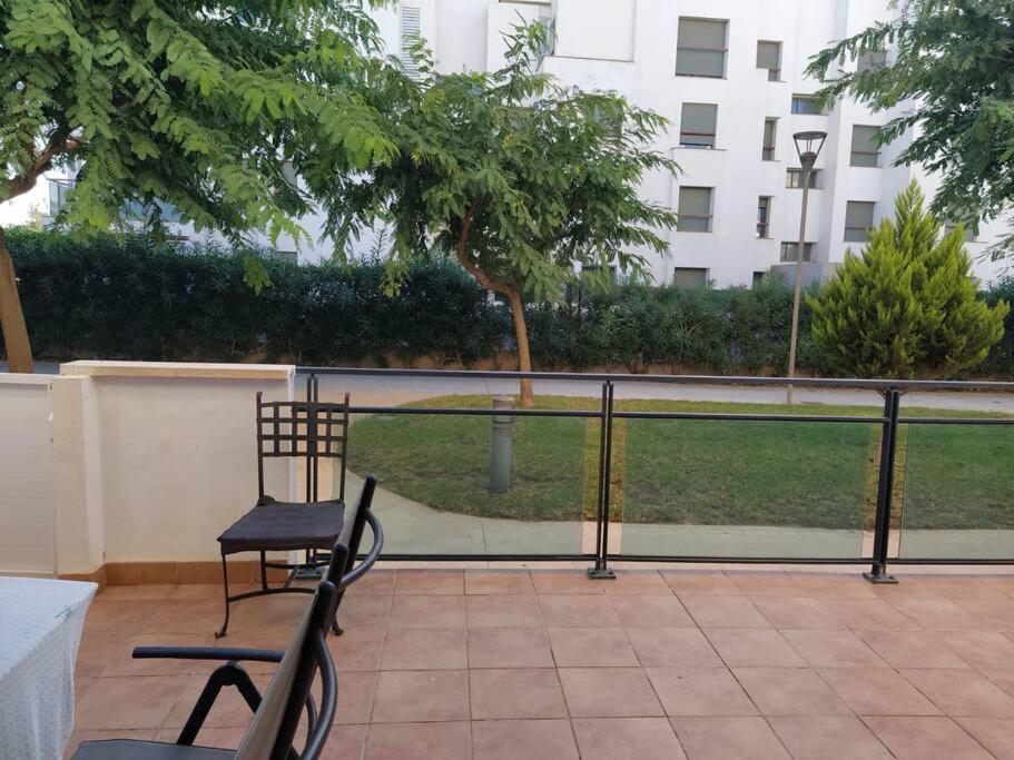 Bajo Puerta De Alcazaba Apartment Ретамар Екстериор снимка